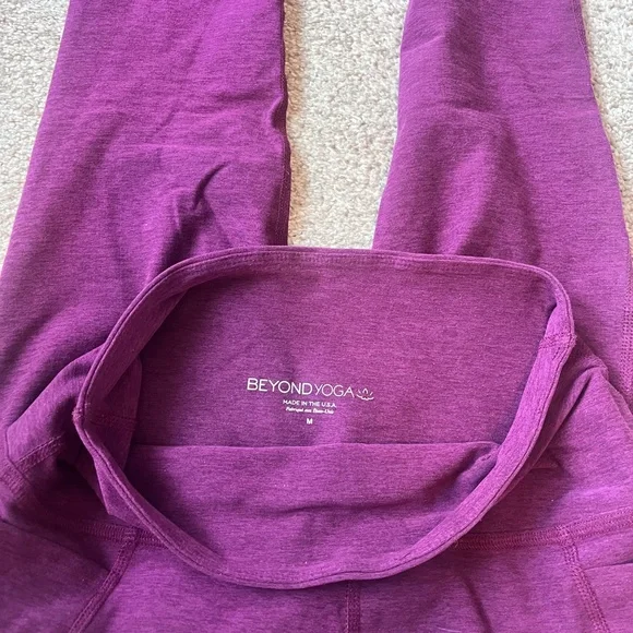 Beyond Yoga Spacedye Out Of Pocket High Waisted Midi Legging - Picture 3 of 3